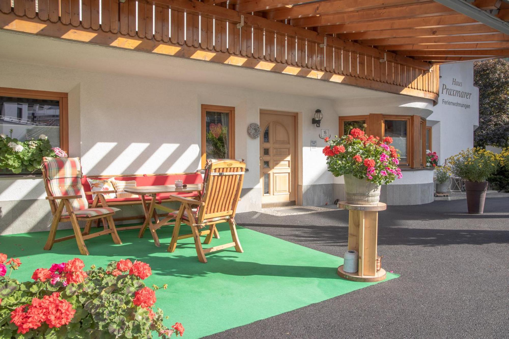 Haus Praxmarer Lägenhet Sankt Anton am Arlberg Exteriör bild